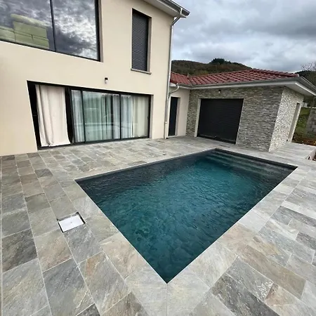 Colignoise Villa *